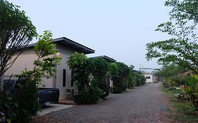 เช็คอินรีสอร์ทชัยนาท Check-in resort